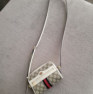 Authentic Gucci crossbody ~cream, brown, and signature blue and red strip